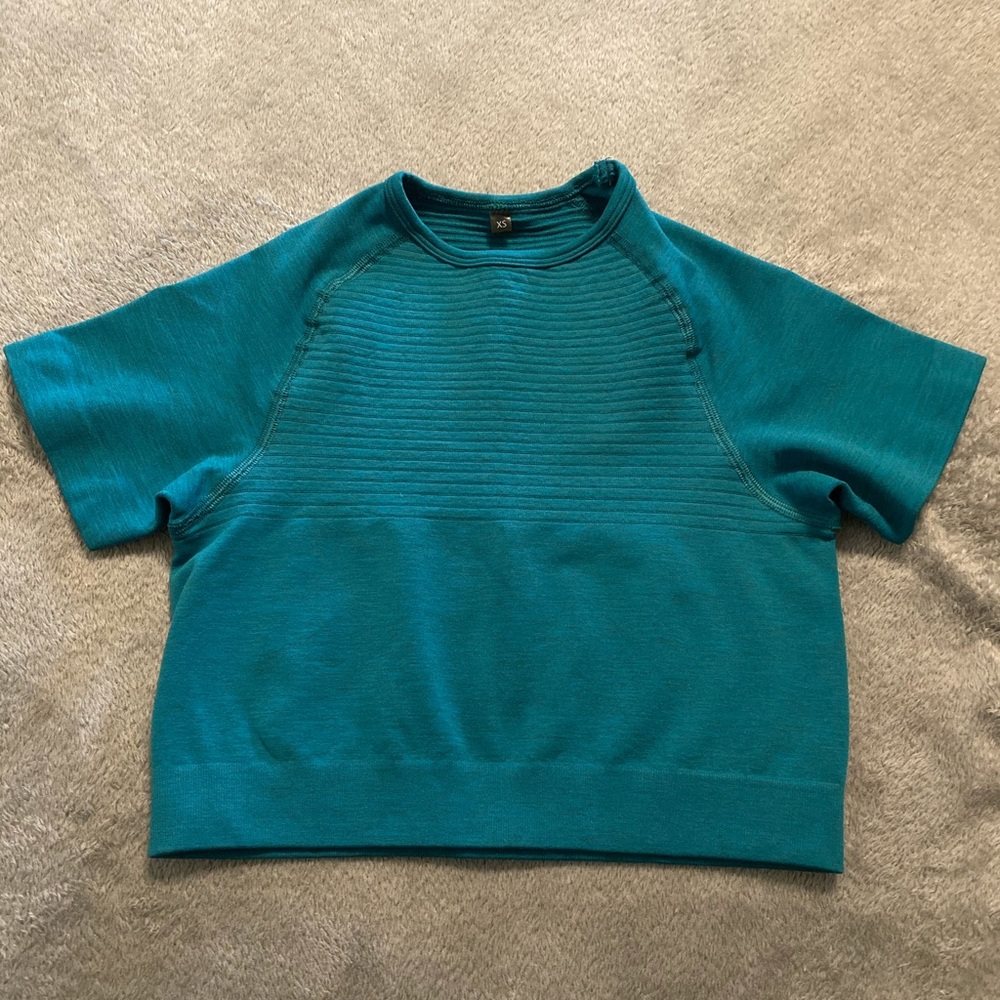 Alphalete Revival Crop Top XS